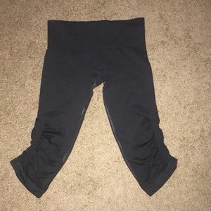 Seamless LuLulemon Crops